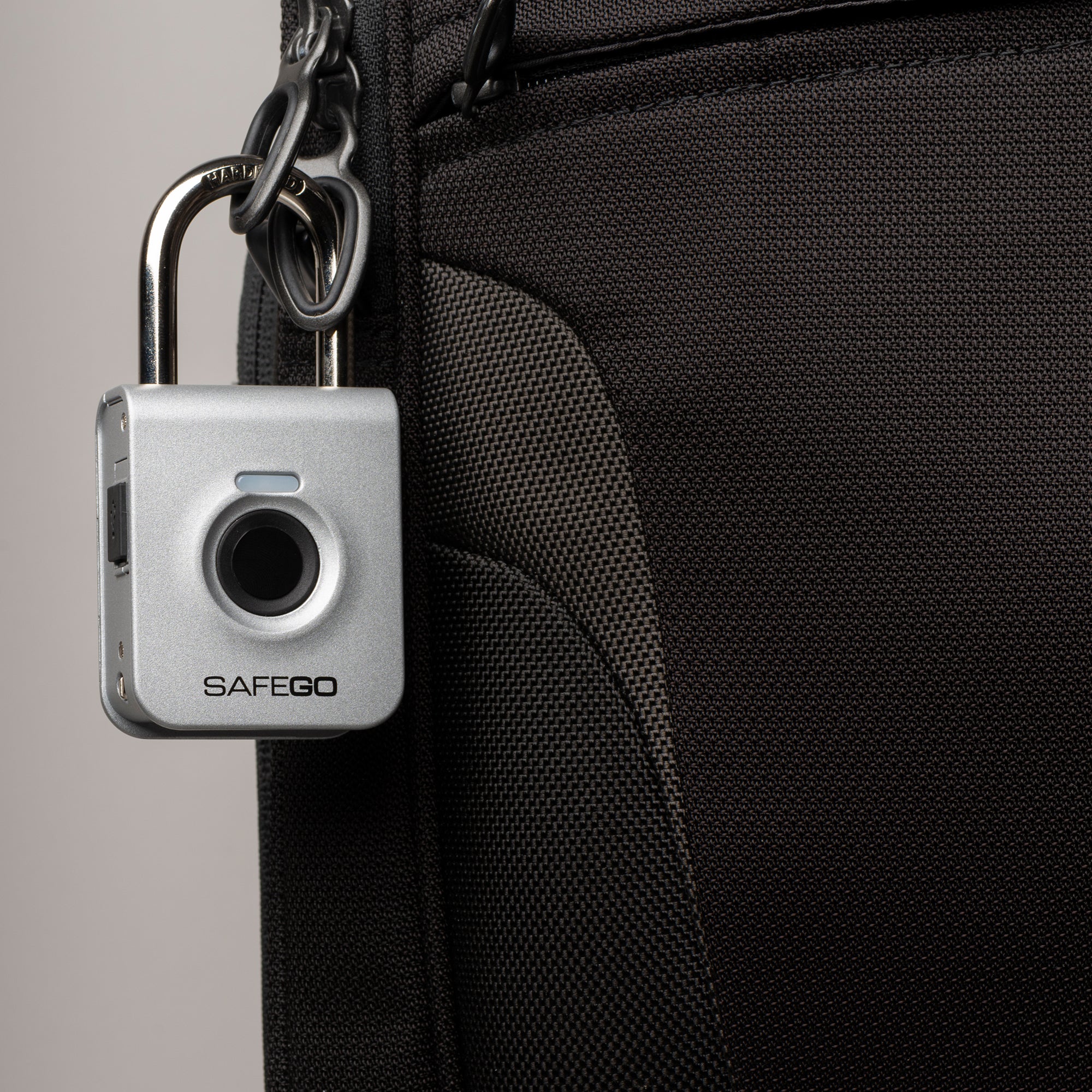 Fingerprint + Combination Padlock - SAFEGO.